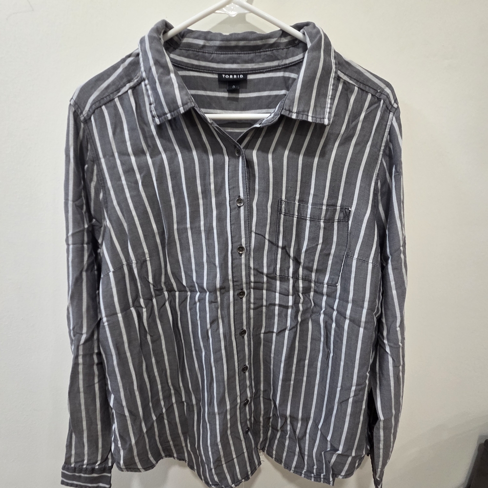 Torrid Gray Striped Men's Casual Shirt